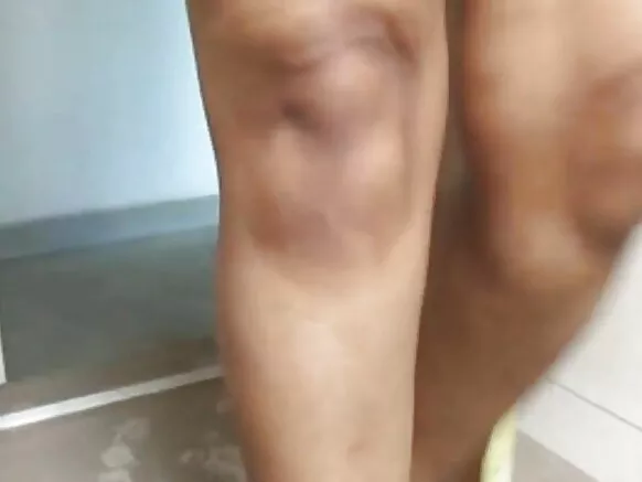 ദേശി ഹിന്ദി സെക്സി ദേശി ആൻ്റി ധൈര്യം