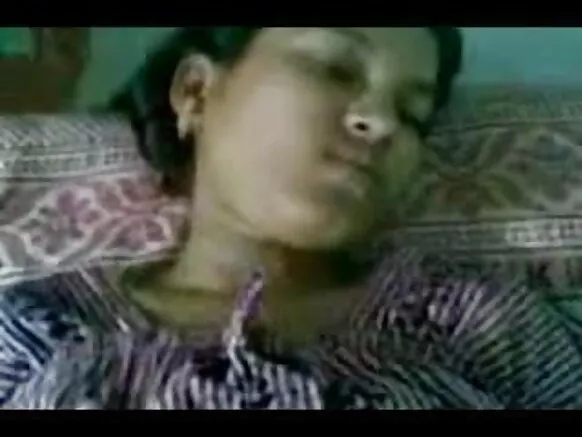 ലിറ്റിൽ ഇന്ത്യൻ ഗേൾ എച്ച്ഡി വീഡിയോ സെക്സി xxx പെൺകുട്ടി തൻ്റെ കാമുകൻ്റെ കോഴിയെ സ്നേഹിക്കുന്നു