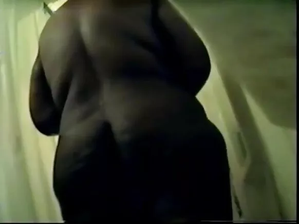 ഷവറിൽ bbw bbw ഇന്ത്യ കാണിക്കുന്ന സെക്‌സി സിനിമ