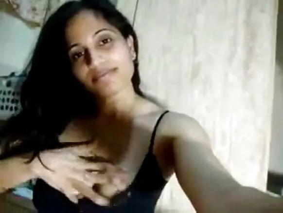 ഭരത് സൽമാൻ കി സെക്‌സി ഫിലിം മിൽഫിനൊപ്പം കളിക്കുന്നു