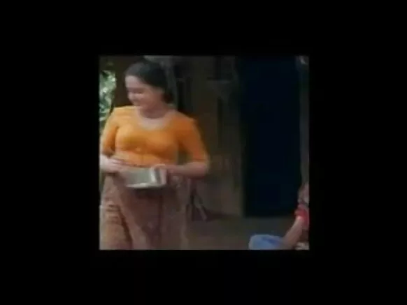 മനോഹരമായ ഒരു ആൻ്റി മല്ലു xxx full hd ഹിന്ദി നെക്ക്ലൈൻ മല്ലു ആൻ്റിയെ കാണിക്കൂ
