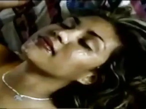 സെക്സി ഇൻഡ്യൻ വേശ്യയുടെ സെക്സ് ബ്ലൂ ഫിലിം ഇംഗ്ലീഷ് സെക്സി ബെഡ്റൂമിൽ സെക്സ് ചെയ്യുന്നു - കു