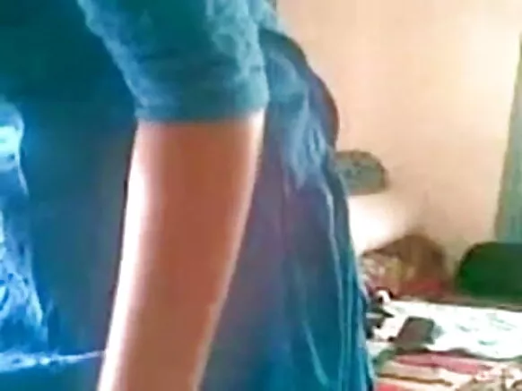 കുളിക്കുമ്പോഴും പെൺകുട്ടിയുടെ വസ്ത്രം ധരിക്കുമ്പോഴും പകർത്തിയ പഞ്ചാബി പെൺകുട്ടിയുടെ സെക്സിയും വൃത്തികെട്ടതുമായ ചിത്രം