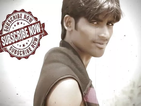 ഇന്ത്യൻ പെൺകുട്ടിയുടെ കിടപ്പുമുറി ഹിന്ദി ചിത്രം അവളുടെ കാമുകനുമായുള്ള സെക്‌സി റൊമാൻസ്