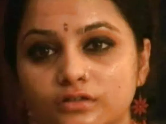 ഇംഗ്ലീഷ് BF ഗേൾസിനെ കുറിച്ച് ലിൻഡ ഇന്ത്യൻ ഗേൾ ഫേഷ്യൽ ചെയ്ത് സെക്‌സി ക്യാമറയിൽ കുടുങ്ങി