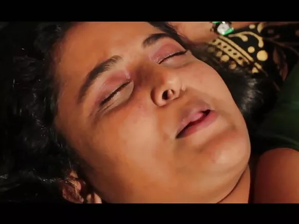 ടെയ്ലർ ഹിന്ദി സെക്സി സിനിമ