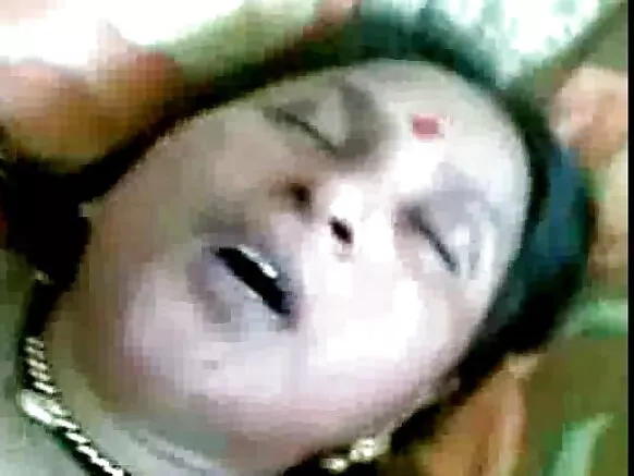വടക്കൻ ഹോം മെയ്ഡ് ഇന്ത്യയിൽ നിന്നുള്ള മഡുറോ ഗ്രാമീണ ദമ്പതികൾ ദേശി ബിഎഫ് ഓപ്പൺ സെക്‌സി ഫക്ക് മൂവി