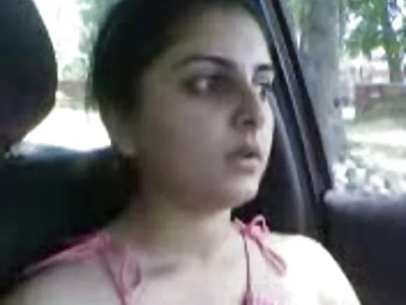 പാക്കിസ്ഥാൻ പെൺകുട്ടി എല്ലാ സെക്സി മൂവി കാറും കാറും