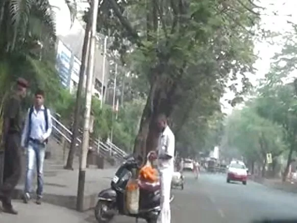 ചിക്കാസ് ഇന്ത്യൻ സെക്സി ഡോഗ് ഫ്ലാഷ് യൂണിവേഴ്സിറ്റി ഫ്ലാഷ്