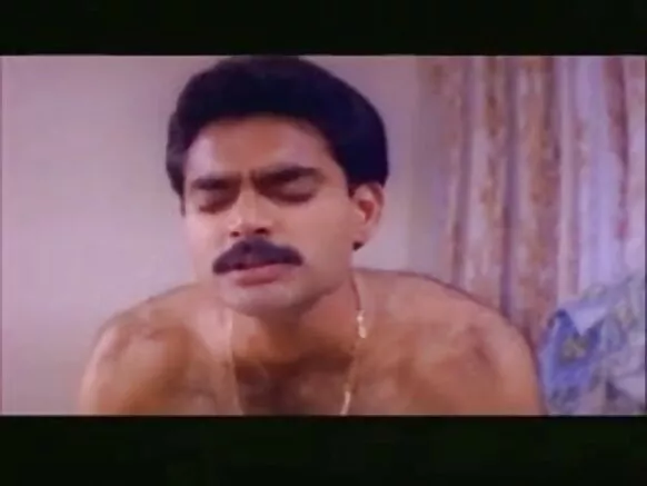 ഇന്ത്യൻ മല്ലു 2 ആർദ്ര സെക്‌സി വീഡിയോ ഹിന്ദി സിനിമ