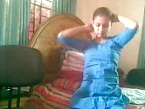 സിറ്റി അമ്മായി ഭർത്താവിനായി റെക്കോർഡ് ചെയ്യുന്നു