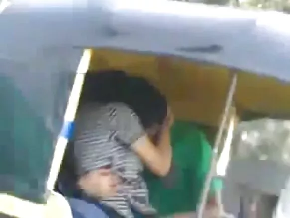 ദേശി ഓട്ടോ റിക്ഷ കിസ് സെക്സി ഹിന്ദി സിനിമ എച്ച്ഡി