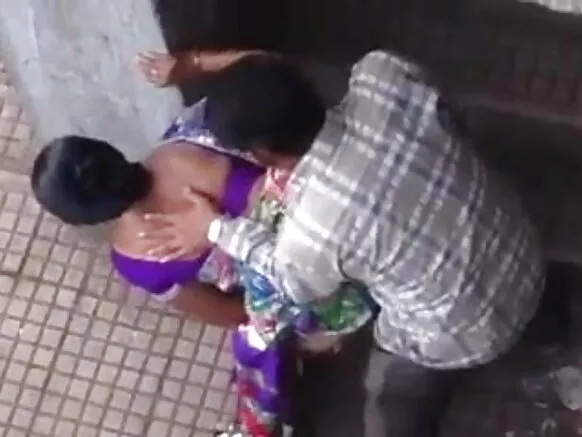 ഔട്ട്ഡോർ ഔട്ട്ഡോർ ഹിന്ദി സെക്സി ഫോട്ടോ
