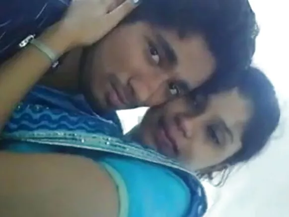 ദേശി കിസ് സെക്സി കിസ് ഷോ വീഡിയോ